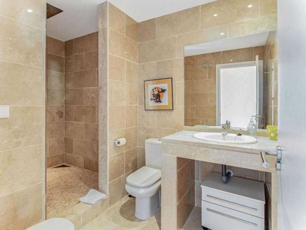 Rock Bay Apartment With Wonderful Sea View And 5 Minutes From The Beach Манилва Экстерьер фото